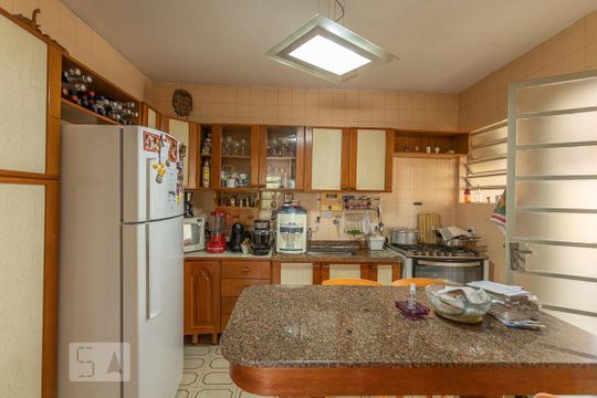 Cozinha de apartamento à venda com 2 quartos, 80m² em Lapa, São Paulo