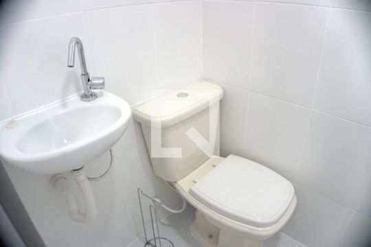 Banheiro de casa para alugar com 2 quartos, 50m² em Ipiranga, São Paulo