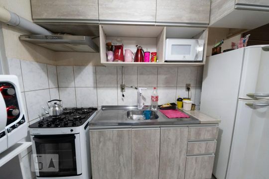 Cozinha e Área de Serviço de apartamento para alugar com 2 quartos, 60m² em Campina, São Leopoldo