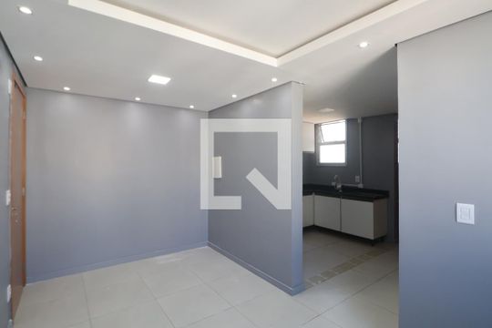 Apartamento à venda com 2 quartos, 53m² em Olaria, Canoas