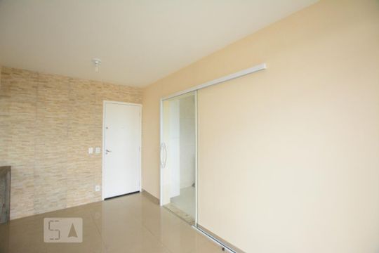 
Sala
 de apartamento à venda com 2 quartos, 65m² em Parada de Lucas, Rio de Janeiro