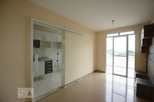 
Sala
 de apartamento à venda com 2 quartos, 65m² em Parada de Lucas, Rio de Janeiro