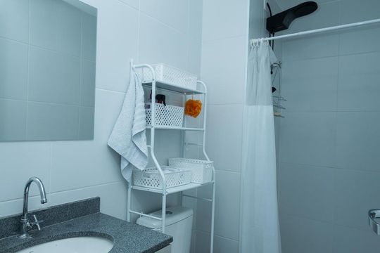 Banheiro de apartamento para alugar com 2 quartos, 33m² em Barra Funda, São Paulo