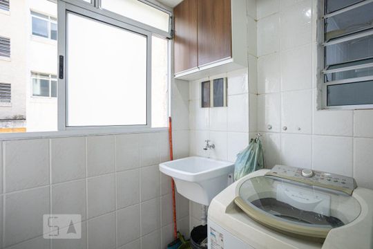 Área de Serviço de apartamento para alugar com 2 quartos, 53m² em Santa Maria, Osasco