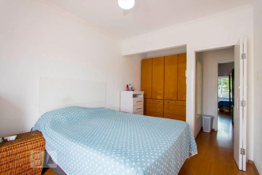 Casa 1 - Quarto 1 - Suíte de casa à venda com 5 quartos, 342m² em Bangú, Santo André
