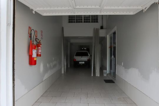Garagem de casa para alugar com 4 quartos, 430m² em Sarandi, Porto Alegre