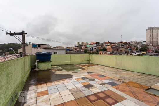 Quintal de casa à venda com 1 quarto, 50m² em Santo Antônio, Osasco