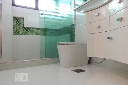 Banheiro da Suíte 1 de apartamento para alugar com 4 quartos, 180m² em Pechincha, Rio de Janeiro