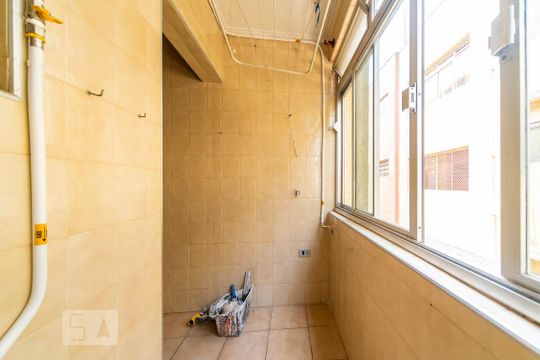 Área de Serviço de apartamento para alugar com 3 quartos, 80m² em Jardim, Santo André