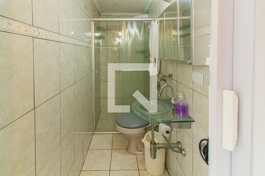 Banheiro de kitnet/studio à venda com 1 quarto, 30m² em Água Branca, São Paulo