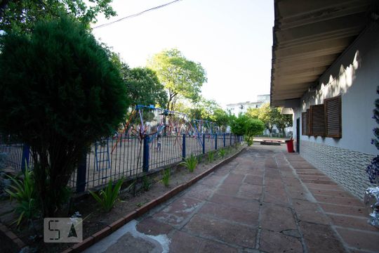 PlayGround de apartamento para alugar com 2 quartos, 50m² em Cavalhada, Porto Alegre