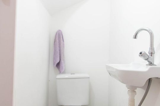 Lavabo de casa de condomínio à venda com 2 quartos, 60m² em Limoeiro, São Paulo