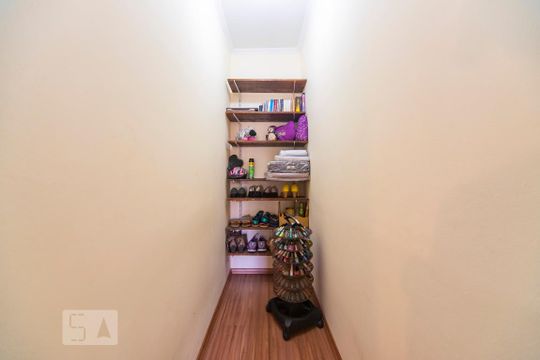 Closet do Quarto 2 de casa à venda com 5 quartos, 270m² em Jardim, Santo André