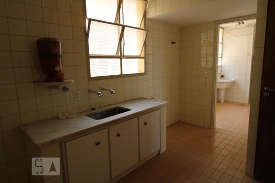 Cozinha de apartamento à venda com 3 quartos, 143m² em Centro, Campinas