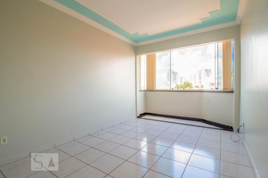 Apartamento para alugar com 2 quartos, 75m² em Santa Mônica, Uberlândia