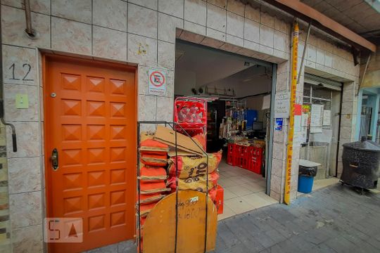 Fachada de casa à venda com 3 quartos, 215m² em Vila Tolstoi , São Paulo