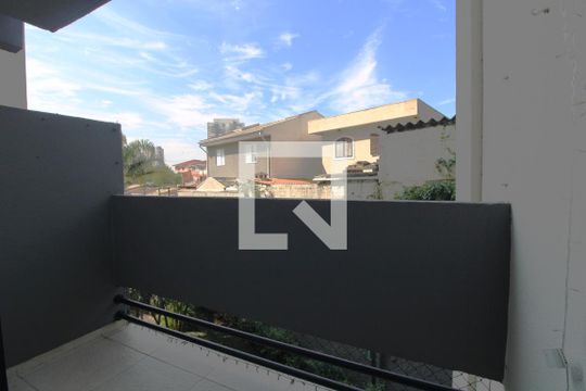 Sacada de apartamento para alugar com 3 quartos, 77m² em Jardim Luanda, São Paulo