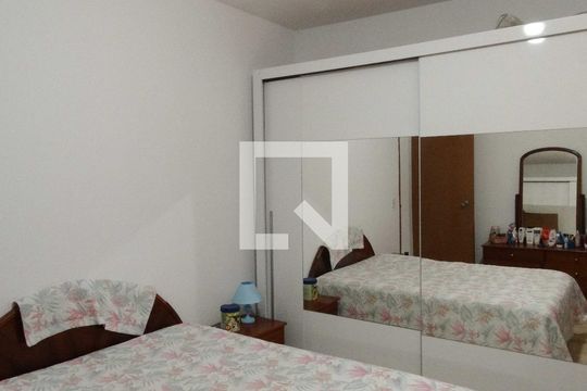 Quarto  de casa à venda com 4 quartos, 300m² em Jardim das Flores, Osasco