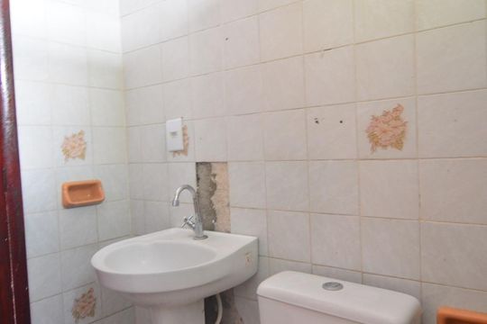 Banheiro de apartamento à venda com 3 quartos, 100m² em Estância Velha, Canoas