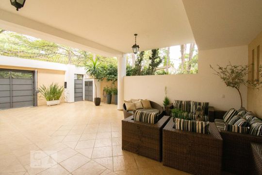 Garagem de casa à venda com 4 quartos, 600m² em Vila Campo Grande, São Paulo