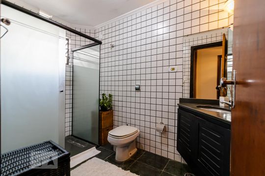 Banheiro de apartamento à venda com 2 quartos, 116m² em Vila Mariana, São Paulo