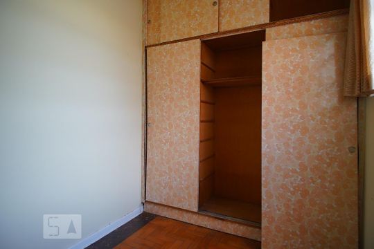 Quarto de Serviço de apartamento à venda com 3 quartos, 148m² em Rio Branco, Porto Alegre