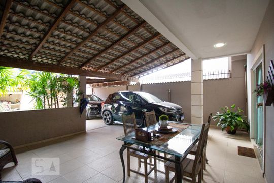 Quintal de casa à venda com 3 quartos, 230m² em Vargem Pequena, Rio de Janeiro