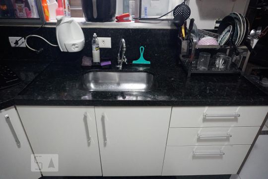 Cozinha de casa de condomínio à venda com 2 quartos, 70m² em Vila Santa Inês, São Paulo