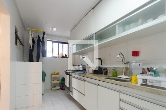 Cozinha de apartamento para alugar com 3 quartos, 90m² em Pituba, Salvador