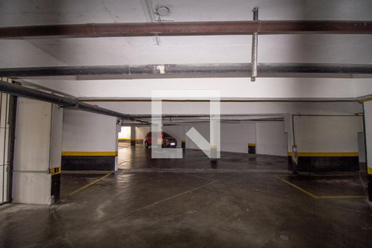 Garagem de apartamento à venda com 2 quartos, 55m² em Quinta da Paineira, São Paulo