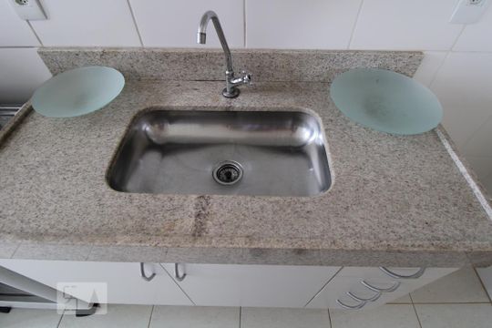 Cozinha de apartamento à venda com 2 quartos, 42m² em Vila Trinta E Um de Março, Campinas