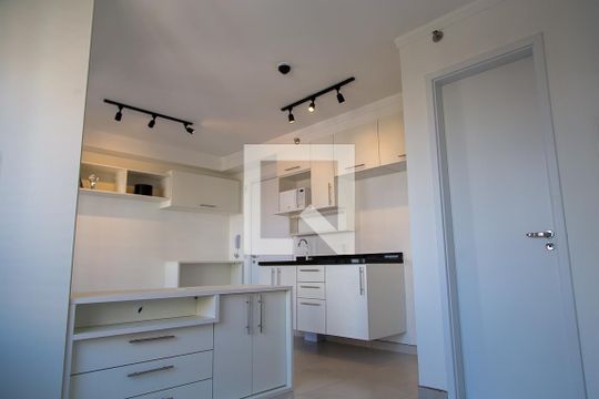 Quarto de kitnet/studio para alugar com 1 quarto, 26m² em Mirandópolis, São Paulo