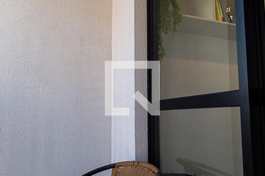 Varanda de kitnet/studio para alugar com 1 quarto, 26m² em Mirandópolis, São Paulo