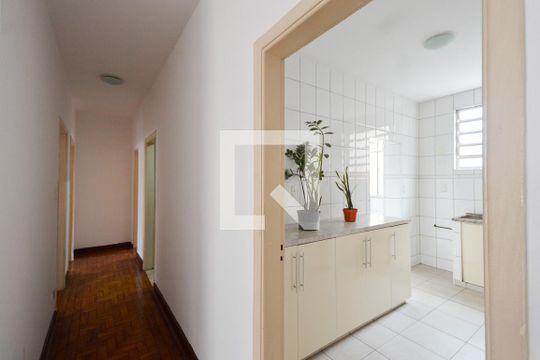 Corredor de apartamento à venda com 3 quartos, 115m² em Vila Buarque, São Paulo