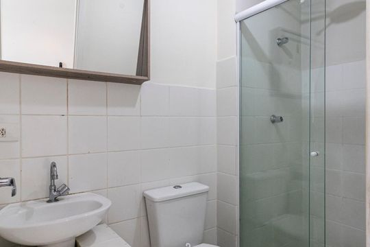 Banheiro de kitnet/studio à venda com 1 quarto, 38m² em Cambuci, São Paulo