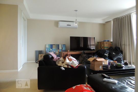 Sala de apartamento para alugar com 3 quartos, 143m² em Jacarepaguá, Rio de Janeiro