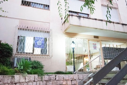 Fachada de apartamento à venda com 1 quarto, 84m² em Teresópolis, Porto Alegre