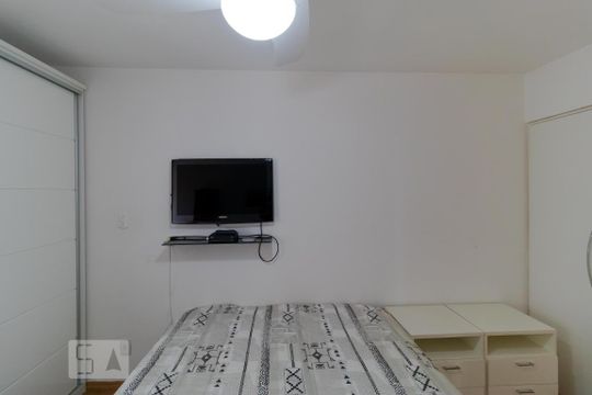 Quarto de apartamento para alugar com 1 quarto, 42m² em Cambuí, Campinas