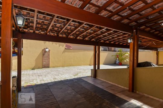 Garagem de casa de condomínio à venda com 2 quartos, 102m² em Jardim Cocaia, Guarulhos