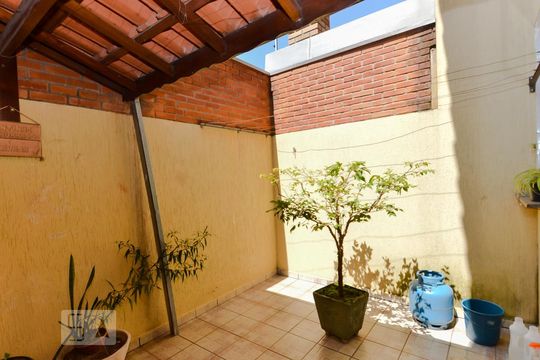 Quintal de casa de condomínio à venda com 2 quartos, 102m² em Jardim Cocaia, Guarulhos