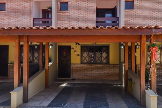Fachada do Sobrado de casa de condomínio à venda com 2 quartos, 102m² em Jardim Cocaia, Guarulhos