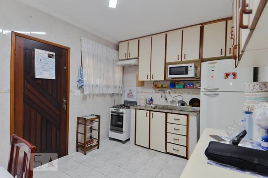 Cozinha de casa de condomínio à venda com 2 quartos, 102m² em Jardim Cocaia, Guarulhos