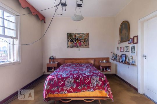 Suíte de casa à venda com 3 quartos, 450m² em Pinheiros, São Paulo