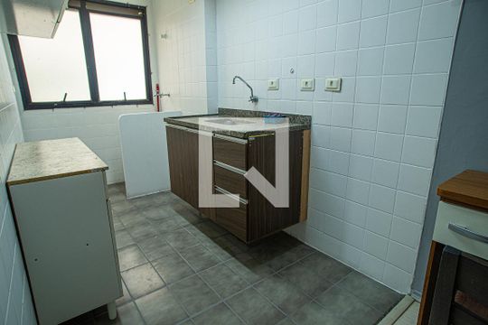Cozinha de apartamento à venda com 1 quarto, 30m² em Bela Vista, São Paulo