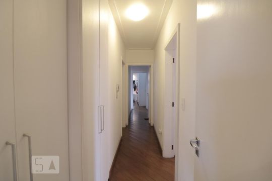 Corredor de acesso aos quartos  de apartamento à venda com 3 quartos, 186m² em Parque da Mooca, São Paulo
