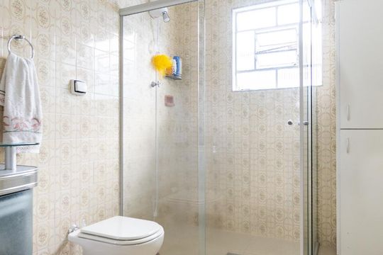 Banheiro de casa à venda com 1 quarto, 60m² em Vila Pita, São Paulo