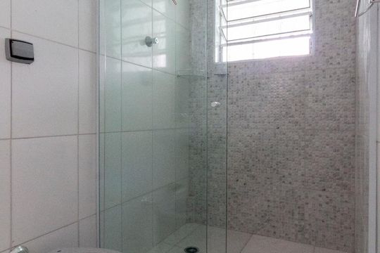 Banheiro de casa para alugar com 1 quarto, 60m² em Limoeiro, São Paulo