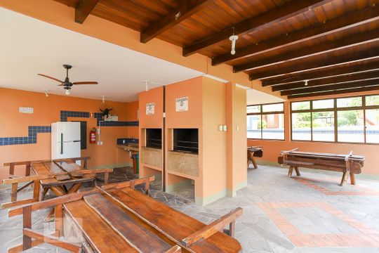 Área comum - Churrasqueira de apartamento para alugar com 2 quartos, 60m² em Petrópolis, Porto Alegre