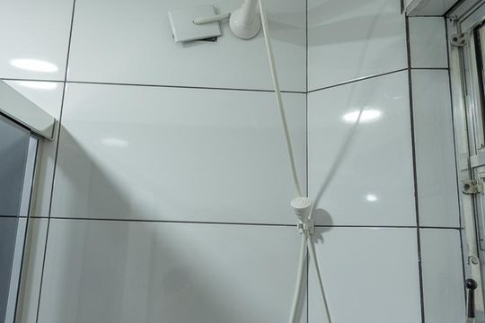 Banheiro de apartamento à venda com 2 quartos, 44m² em Água Branca, São Paulo