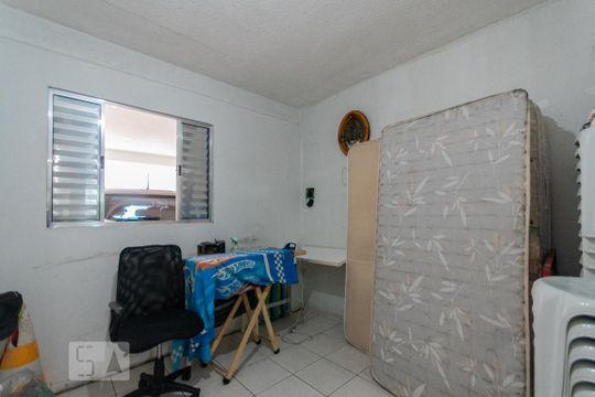 Quarto de Serviço de casa à venda com 2 quartos, 130m² em Vila Alzira, Santo André